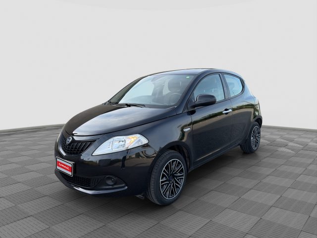 Lancia Ypsilon Ypsilon 1.0 FireFly 5 porte S&S Hybrid Silver usato a VERONA