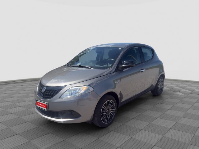 Lancia Ypsilon Ypsilon 1.0 FireFly 5 porte S&S Hybrid Silver usato a VERONA
