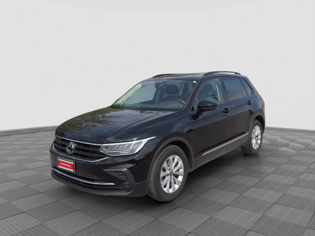 Volkswagen Tiguan Tiguan 2.0 TDI 150 CV SCR DSG Life usato a VERONA