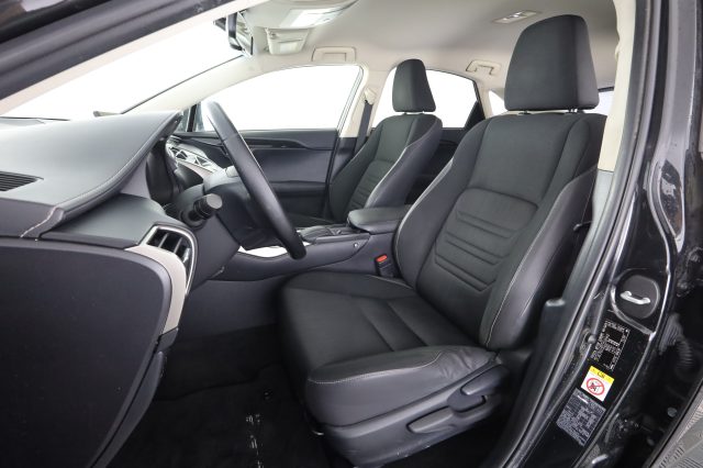 Lexus Other NX NX Hybrid 4WD Executive - foto 2 di 4