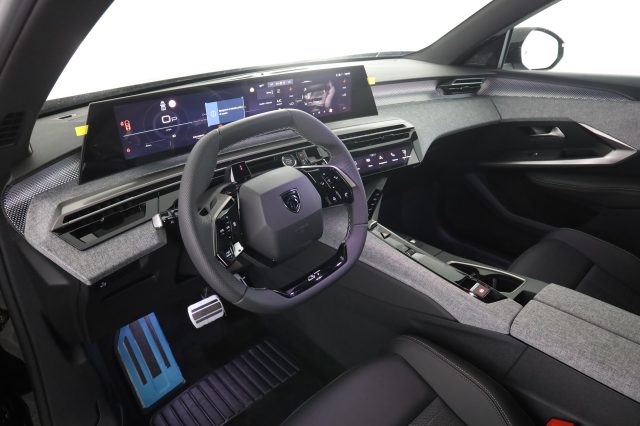 Peugeot 5008 3� serie Hybrid 145 e-DCS6 GT km 0 a VERONA