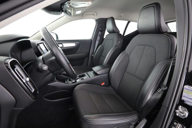 Volvo XC40 XC40 T4 AWD Geartronic Momentum - foto 2 di 4