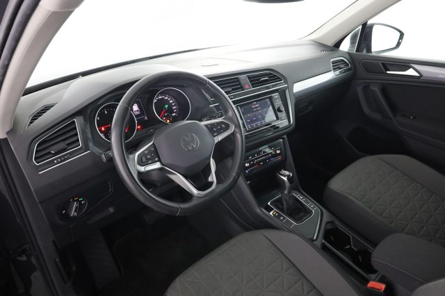 Volkswagen Tiguan Tiguan 2.0 TDI 150 CV SCR DSG Life usato a VERONA