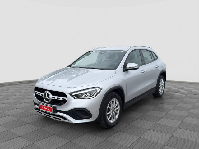 Mercedes-Benz CLA sse GLA GLA 180 d Automatic Business Extra usato a VERONA