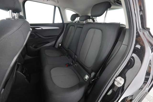 BMW X1 X1 sDrive18d BUSINESS ADVANTAGE - foto 3 di 4