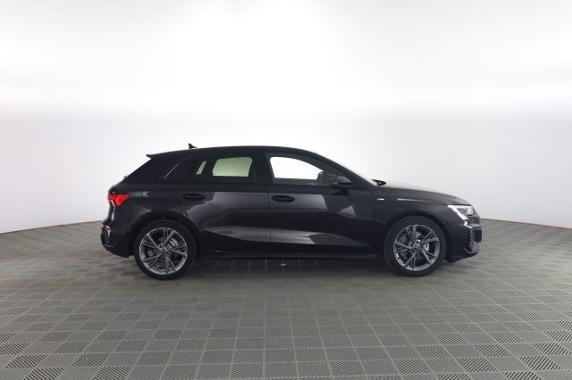 Audi A3 A3 SPB 30 TFSI S tronic S line edition - foto 3 di 4