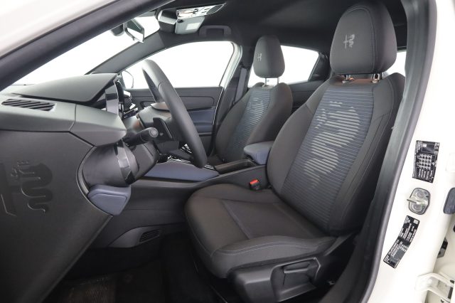 Alfa Romeo Junior Junior 1.2 136 CV Hybrid eDCT6 - foto 2 di 4