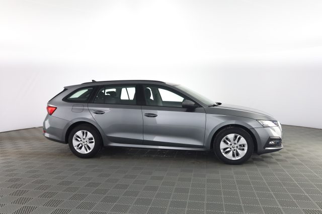 Skoda Octavia Octavia 2.0 TDI EVO SCR DSG Wagon Executive - foto 3 di 4