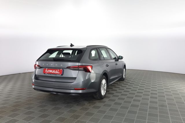 Skoda Octavia Octavia 2.0 TDI EVO SCR DSG Wagon Executive - foto 4 di 4