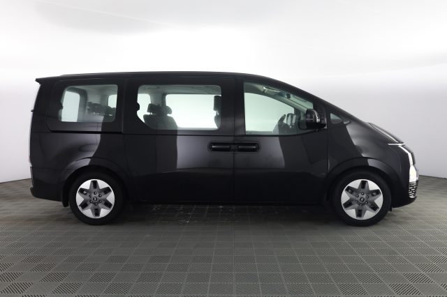 Hyundai STARIA Staria 2.2 AT AWD 9 posti Wagon - foto 3 di 4