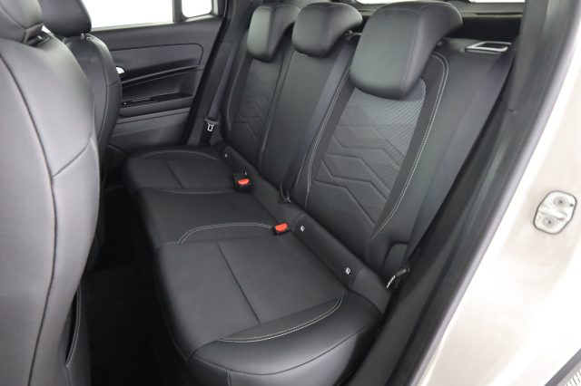 Jeep Avenger Avenger 1.2 Turbo 100 CV Summit - foto 3 di 4