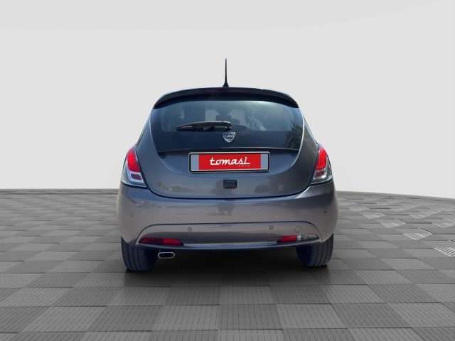 Lancia Ypsilon Ypsilon 1.0 FireFly 5 porte S&S Hybrid Oro - foto 4 di 4