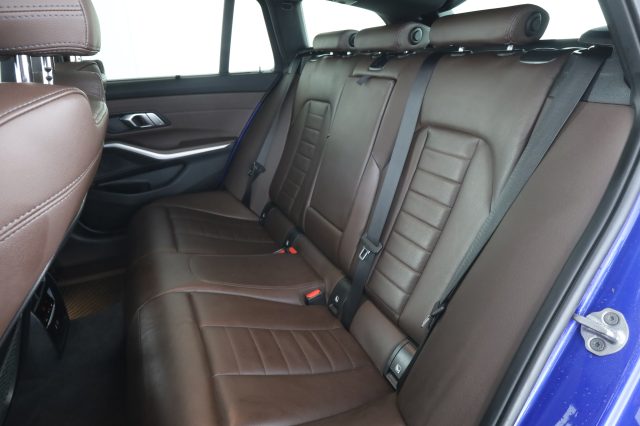 BMW 320 Serie 3 (G20/G21) d 48V xDrive Touring Msport - foto 3 di 4