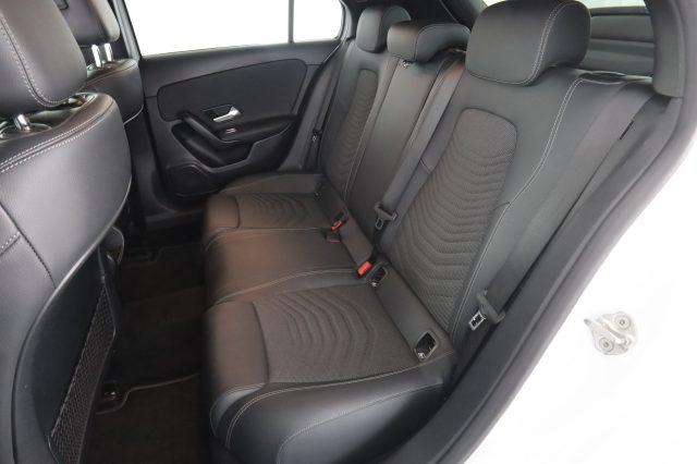 Mercedes-Benz A 180 A 180 d Automatic Business Extra - foto 3 di 4