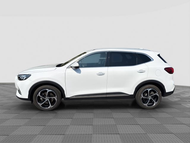 MG EHS Plug-in Hybrid Luxury - foto 2 di 4