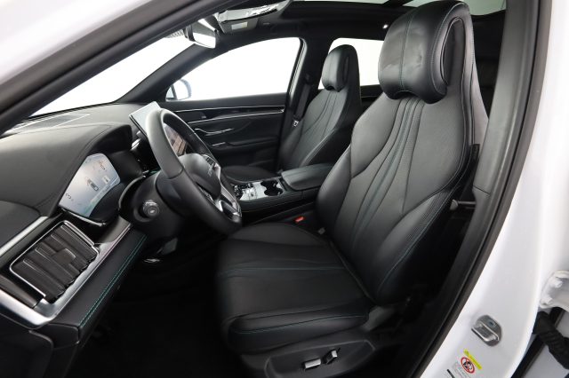 BYD Seal U DM-i DM-i 1.5 218 CV PHEV Comfort - foto 2 di 4