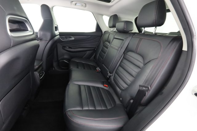 MG EHS Plug-in Hybrid Luxury - foto 3 di 4