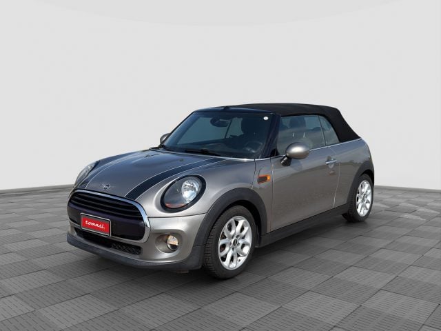 MINI Mini Cabrio 1.5 Cooper Cabrio, del 2019, 66.852 km, in vendita a Verona (VR)
