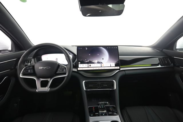 BYD Seal U DM-i DM-i 1.5 218 CV PHEV Comfort - foto 4 di 4