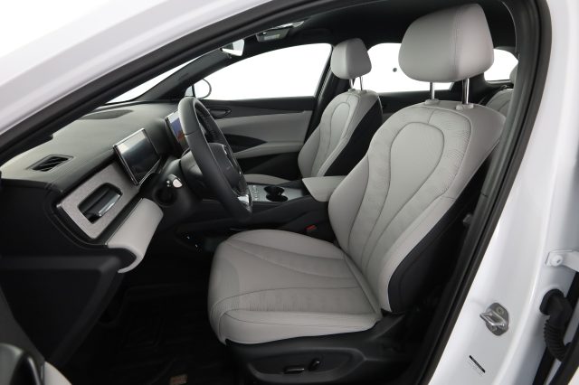 BYD Seal 6 DM-i DM-i 1.5 184 CV PHEV Touring Boost - foto 2 di 4