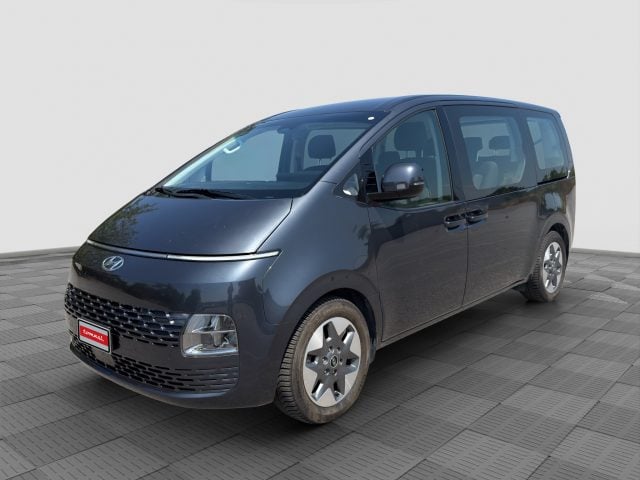 Hyundai STARIA Staria 2.2 AT AWD 9 posti Wagon, del 2024, 75.735 km, in vendita a Verona (VR)