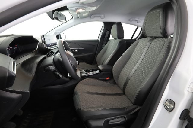 Peugeot 208 208 PureTech 100 Stop&Start 5 porte Allure - foto 2 di 4