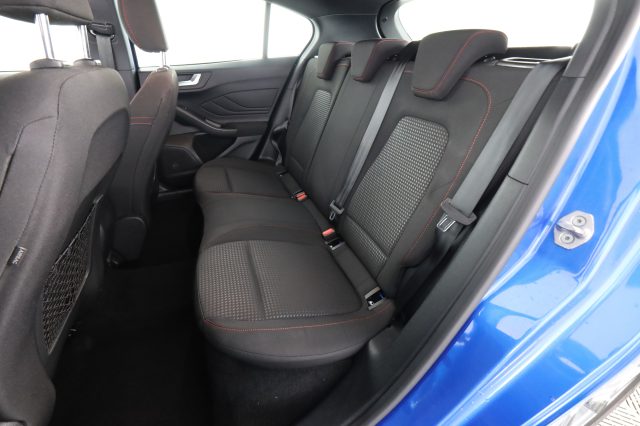 Ford Focus Focus 1.0 EcoBoost Hybrid 125 CV Powershift 5p. ST - foto 3 di 4