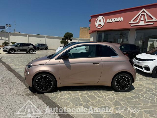 Fiat 500 Berlina Hybrid La Prima - foto 4 di 4