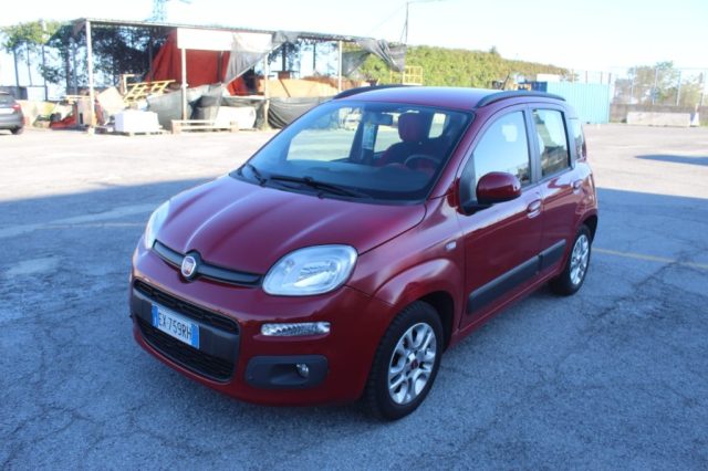 Fiat Panda 1.3 MJT 95 CV S&S Lounge 5 posti - foto 2 di 4