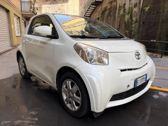 Toyota iQ 1, del 2011, 150.000 km, in vendita a Genova (GE)