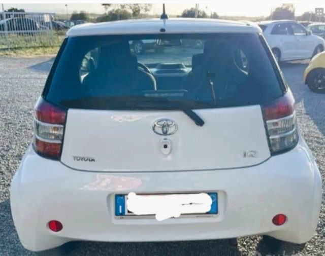 Toyota iQ 1 - foto 3 di 6