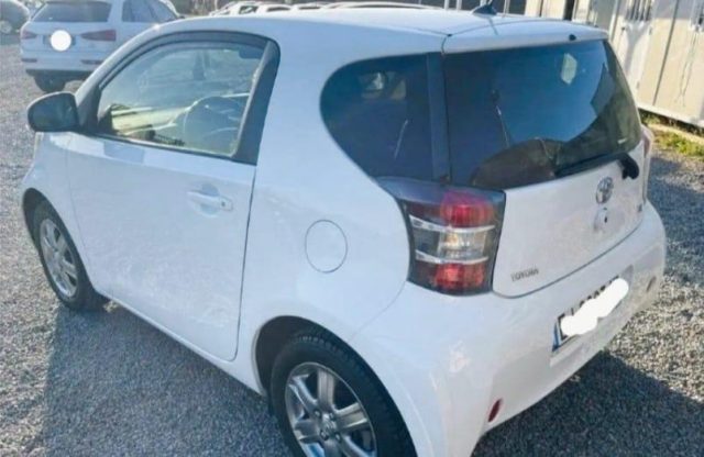 Toyota iQ 1 - foto 4 di 6