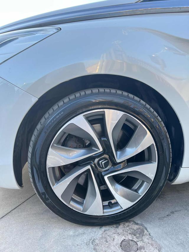 DS Automobiles DS 5 BlueHDi 180 S&S EAT6 So Chic - foto 4 di 4