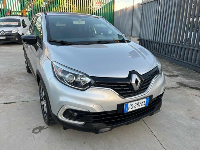 Renault Captur dCi 8V 110 CV Start&Stop Energy Initiale Paris - foto 2 di 4