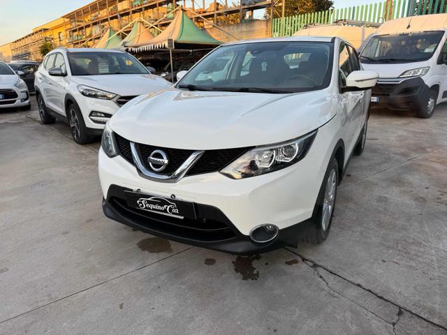 Nissan Qashqai 1.6 dCi 2WD Tekna - foto 2 di 4