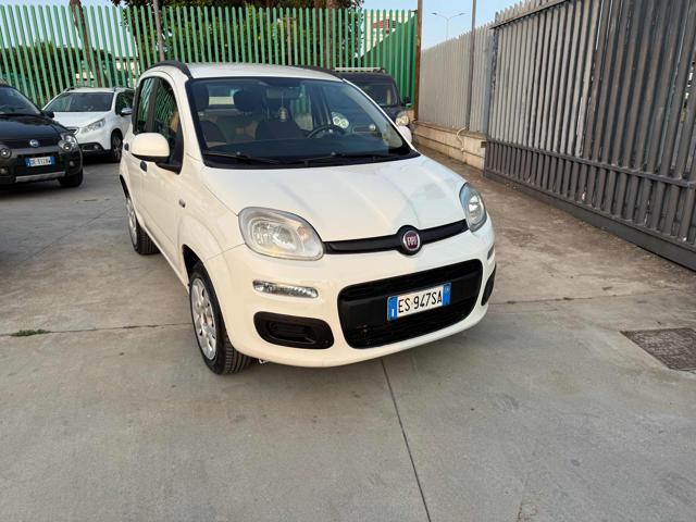Fiat Panda 0.9 TwinAir Turbo Natural Power Lounge, del 2014, 249.000 km, in vendita a Giugliano In Campania (NA)
