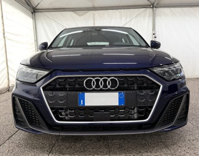 Audi A1 SPB 30 TFSI S tronic Identity Black - foto 2 di 4