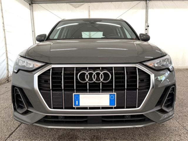 Audi Q3 35 TDI S tronic S line edition - foto 2 di 4