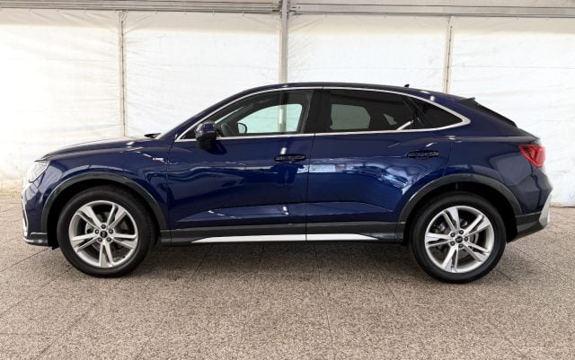 Audi Q3 SPB 35 TDI S tronic S line edition - foto 3 di 4