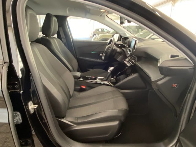 Peugeot 208 PureTech 75 Stop&Start 5 porte Allure, del 2022, 48.000 km, in vendita a Monza (MB)