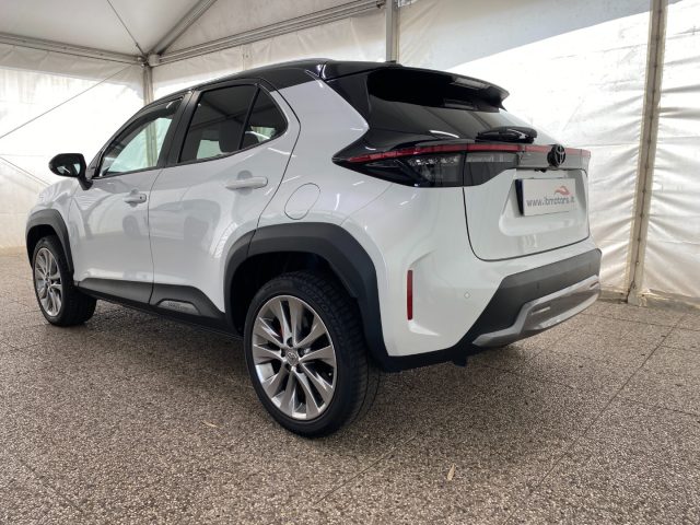 Toyota Yaris Cross 1.5 Hybrid 5p. E-CVT AWD-i Adventure - foto 4 di 4