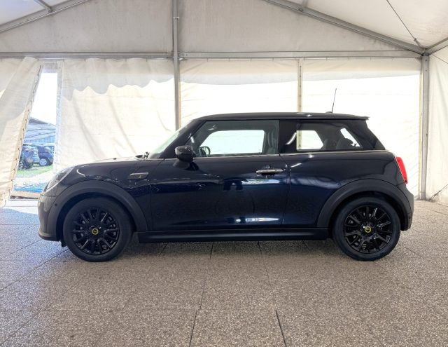 MINI Cooper SE Classic - foto 3 di 4