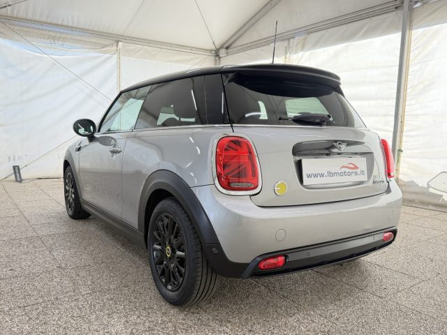 MINI Cooper SE Classic - foto 4 di 4