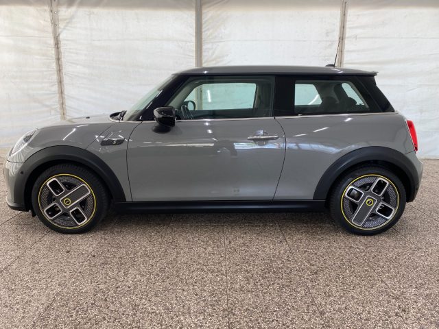 MINI Cooper SE Yours - foto 3 di 4