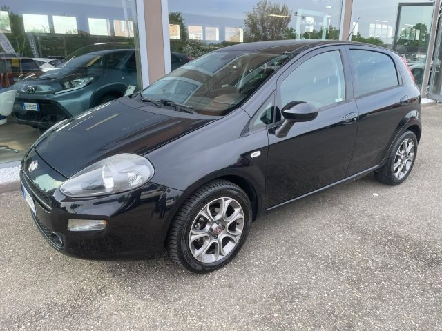 Fiat Punto 1.2 8V 5 porte Street - foto 2 di 4
