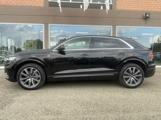 Audi Q8 50 TDI 286 CV quattro tiptronic Sport usato a SCANDIANO