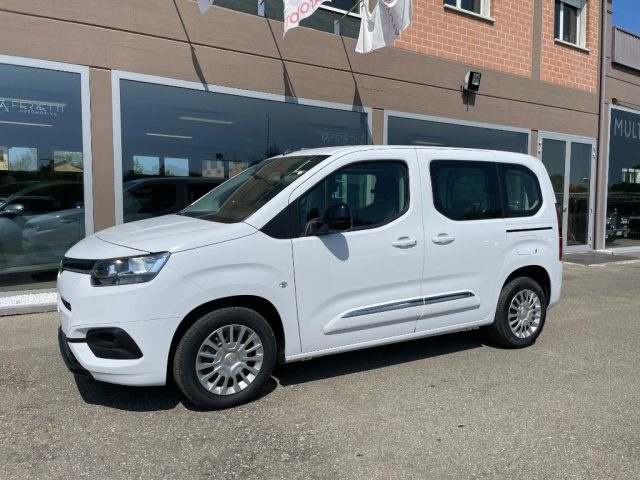 Toyota Proace City Verso 1.5D 100 CV S&S Short Lounge nuovo a SCANDIANO
