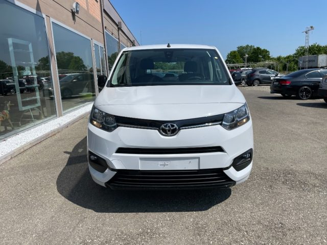 Toyota Proace City Verso 1.5D 100 CV S&S Short Lounge - foto 3 di 4