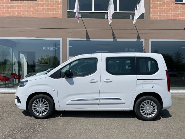 Toyota Proace City Verso 1.5D 100 CV S&S Short Lounge nuovo a SCANDIANO