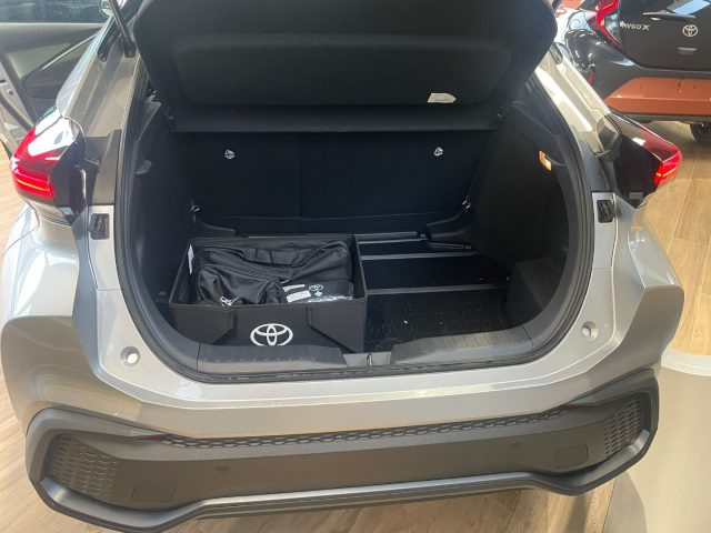 Toyota C-HR 1.8 HV Trend nuovo a SCANDIANO